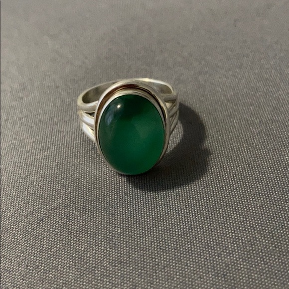 Handmade Vintage 925 Silver & Emerald Gemstone Ring 💍 Kelly Green Gorgeous Sz 8 - Picture 8 of 15